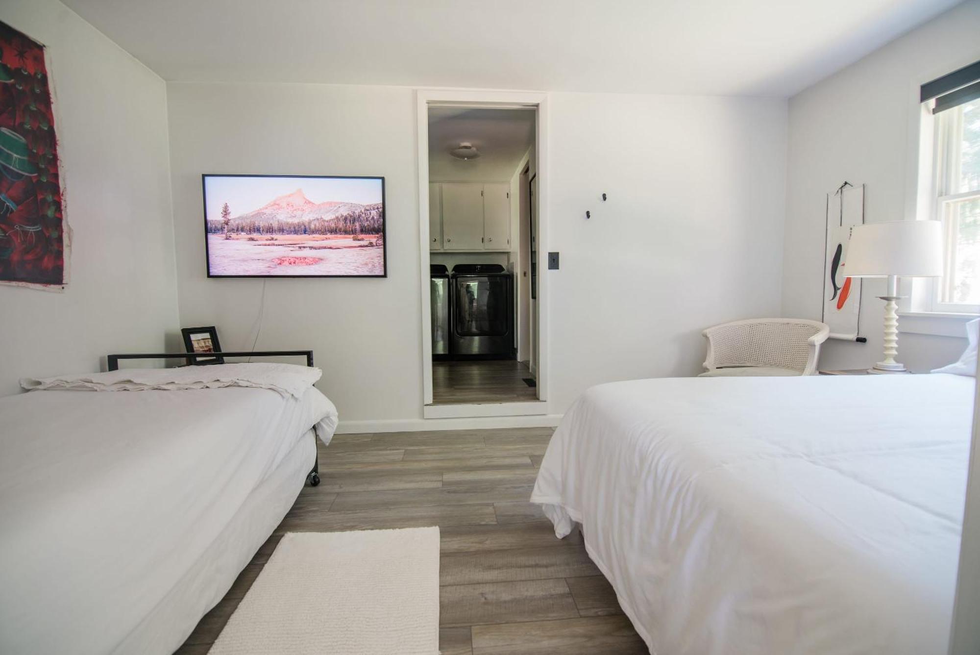 The Flat A Wanderlust Abodes Property Central Lake Extérieur photo